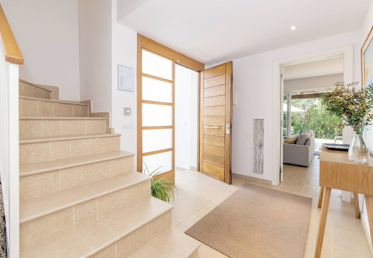 Villa en Biniancolla - Biniancolla Ginesta villa with communal pool