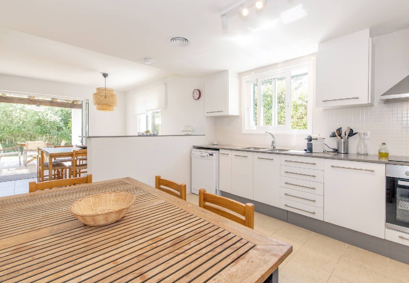 Villa en Biniancolla - Biniancolla Ginesta villa with communal pool