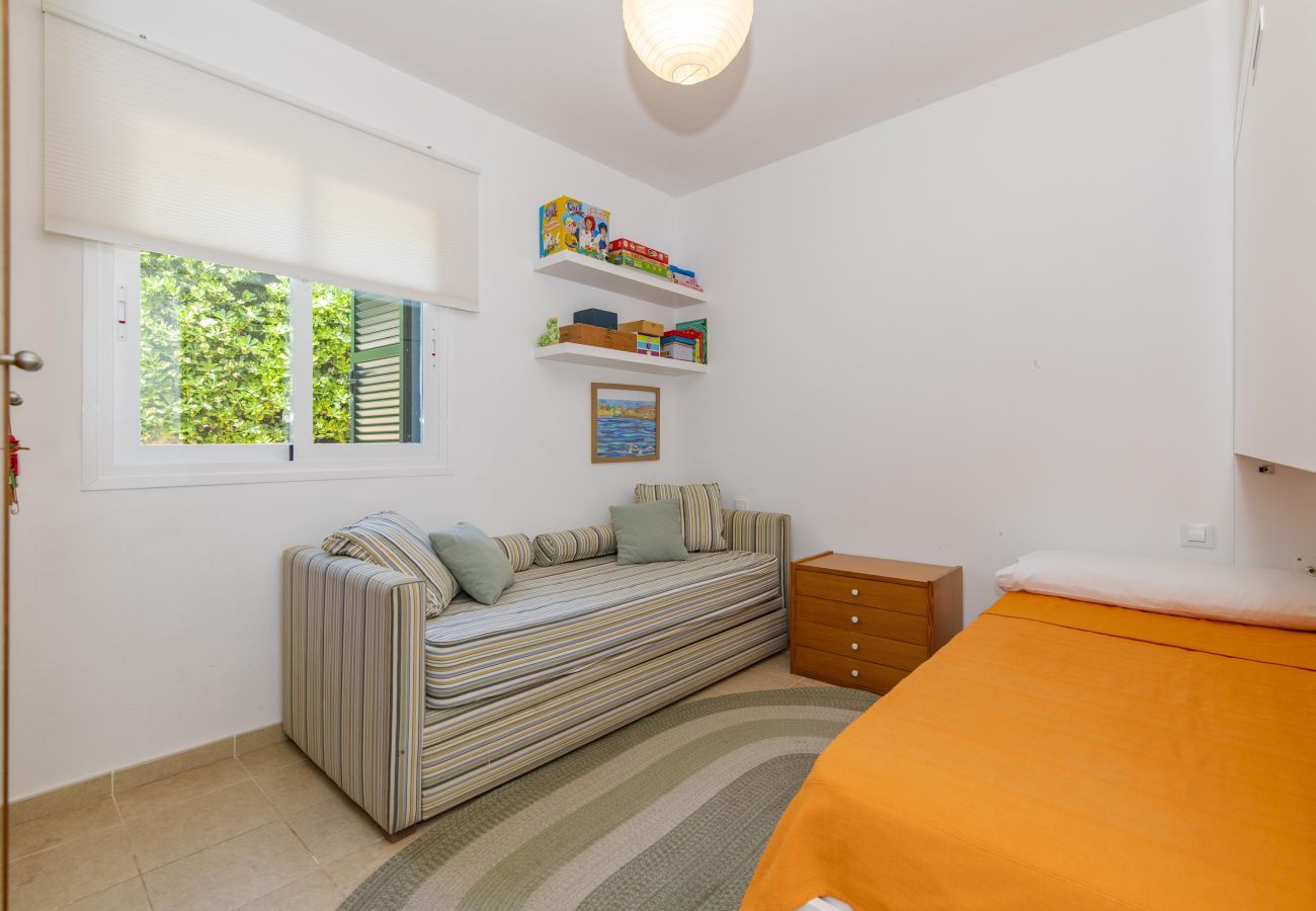 Villa en Biniancolla - Biniancolla Ginesta chalet con piscina comunitaria 