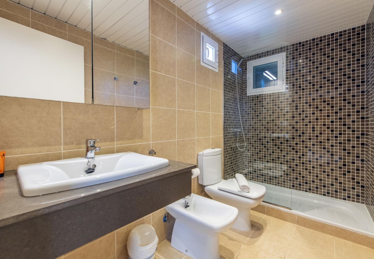 Villa en Biniancolla - Biniancolla Ginesta chalet con piscina comunitaria 