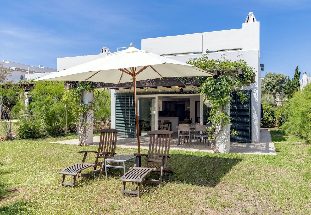 Villa en Biniancolla - Biniancolla Heura villa with communal pool