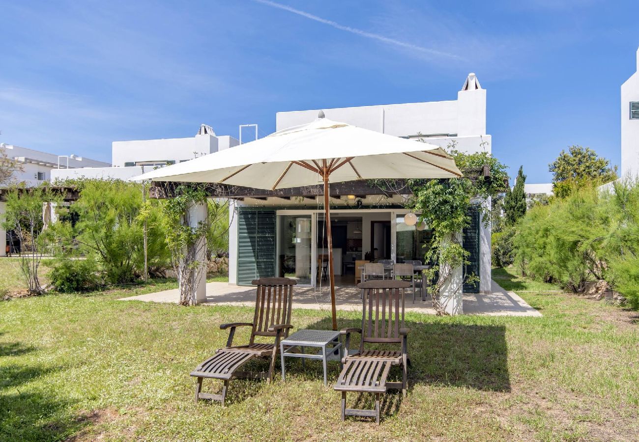 Villa en Biniancolla - Biniancolla Heura villa with communal pool