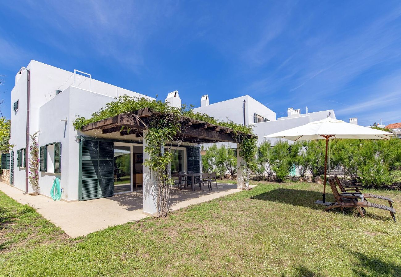 Villa en Biniancolla - Biniancolla Heura villa with communal pool