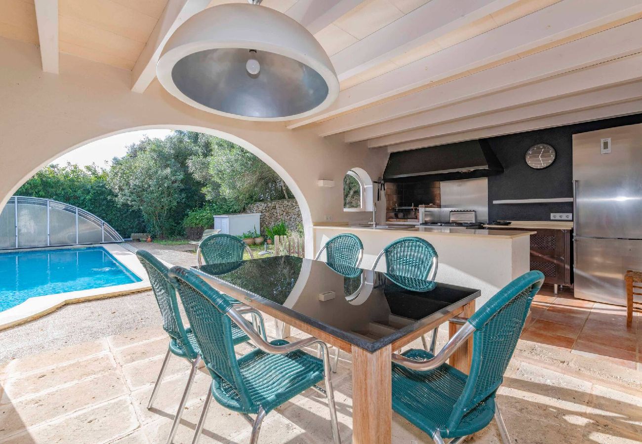 Villa en Es Castell - Villa Rosa — Garden & Pool Retreat