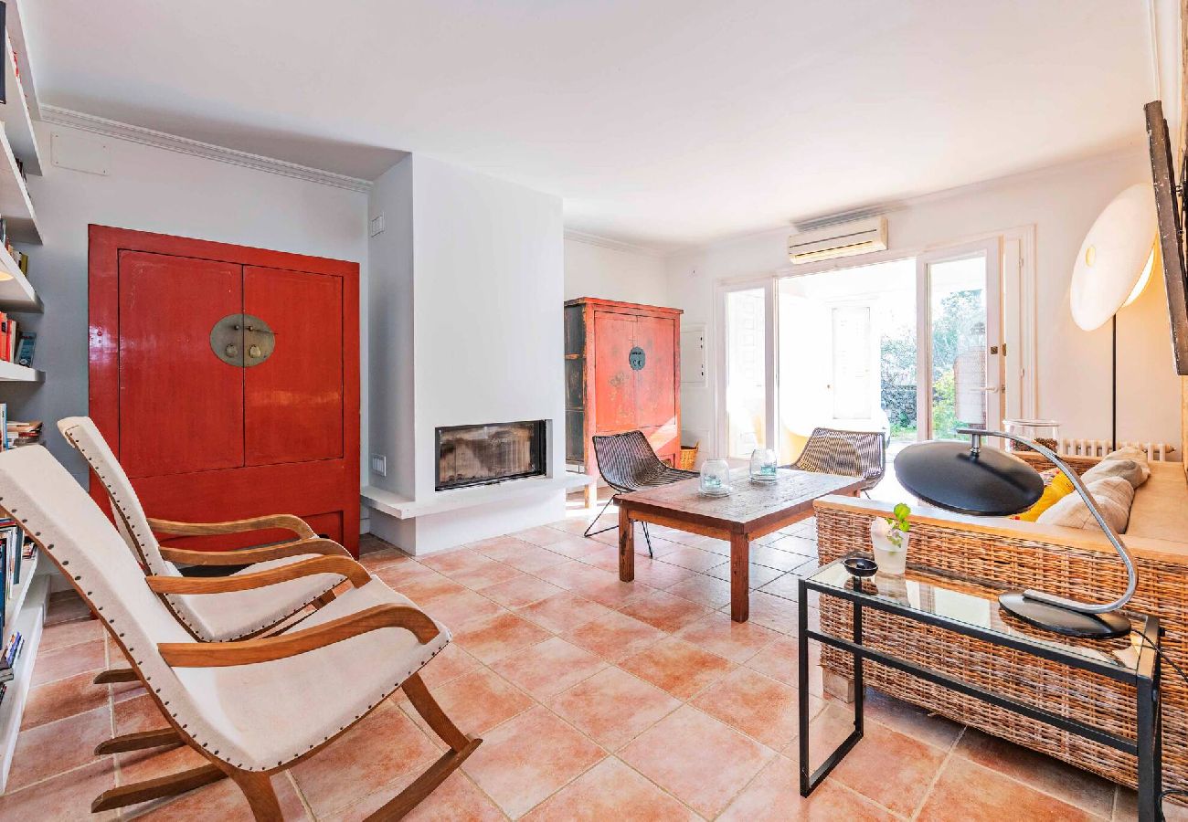 Villa en Es Castell - Villa Rosa — Garden & Pool Retreat