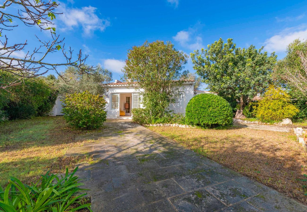 Villa in Es Castell - Villa Rosa — Garden & Pool Retreat