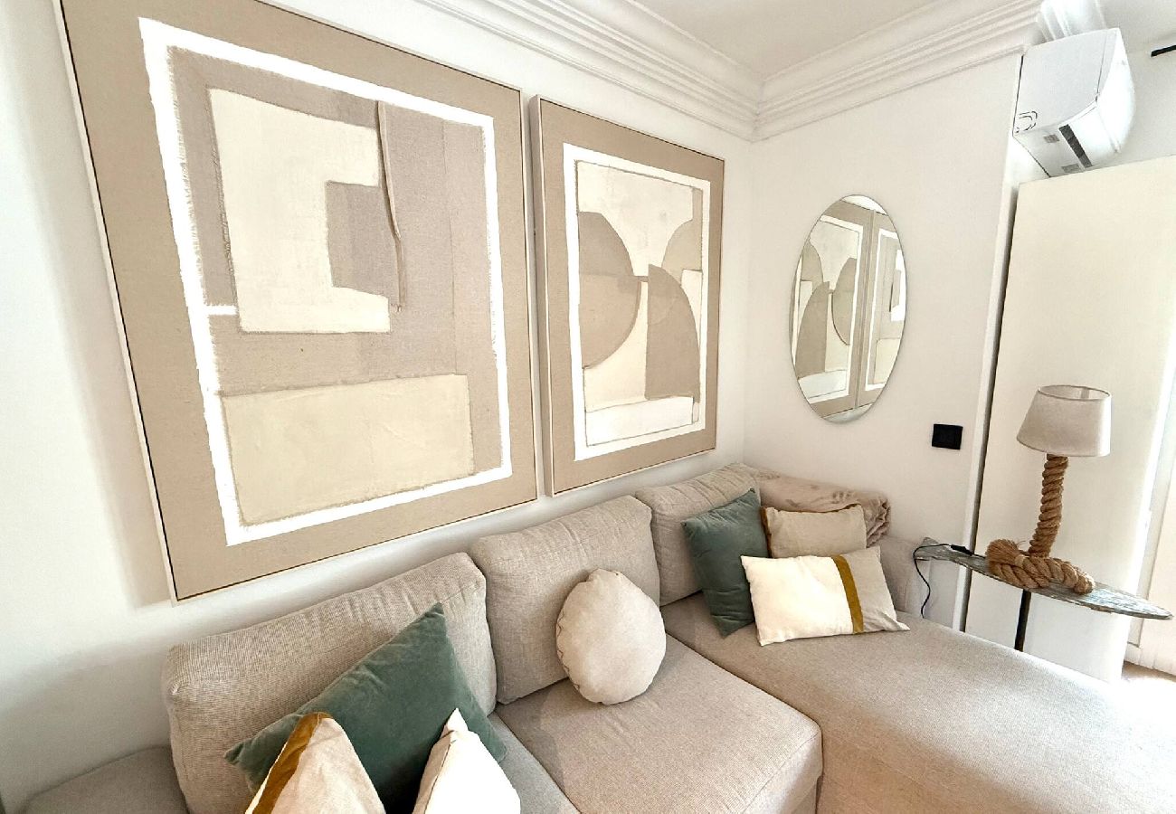 Residence in Calan Porter - Small Boutique Apartment to Never Forget 
