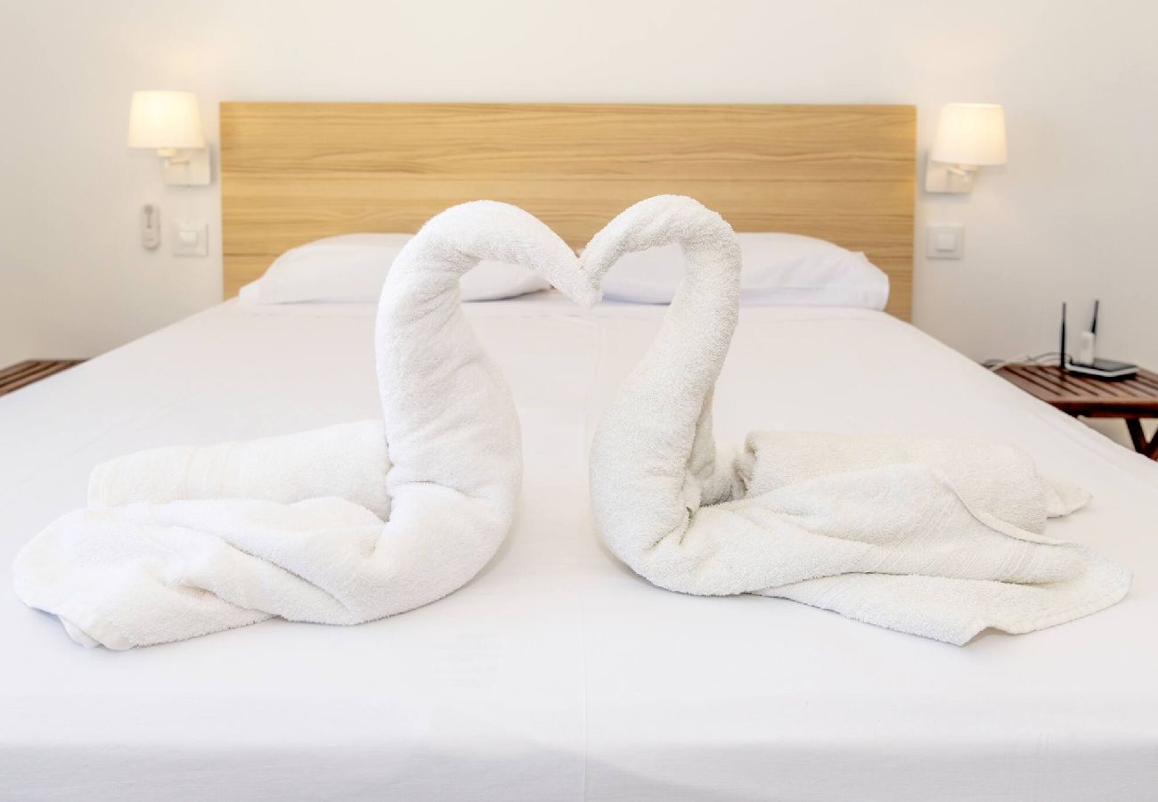 Villa a Biniancolla - Biniancolla Ginesta villa with communal pool