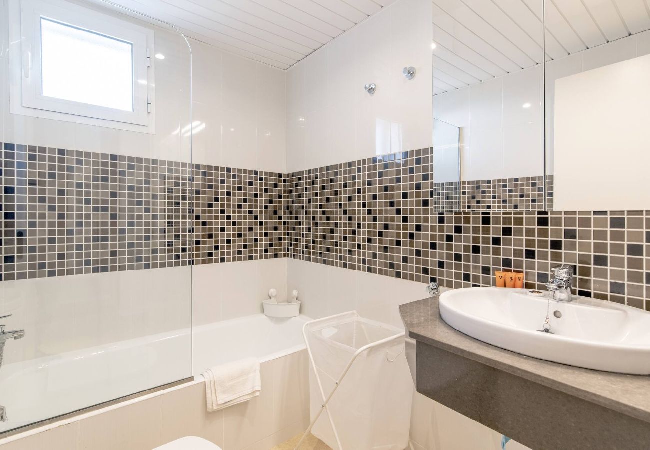 Villa a Biniancolla - Biniancolla Ginesta villa with communal pool