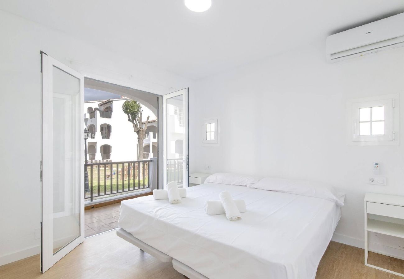 Appartamento a Alaior - Siesta Mar 2  Family Apt 53 HAB 3