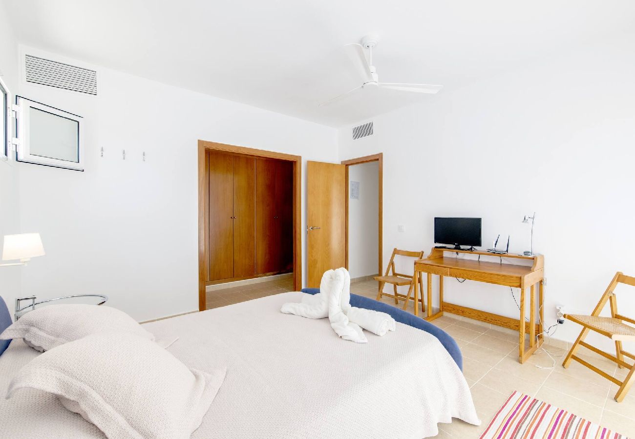 Villa a Biniancolla - Biniancolla Heura villa with communal pool