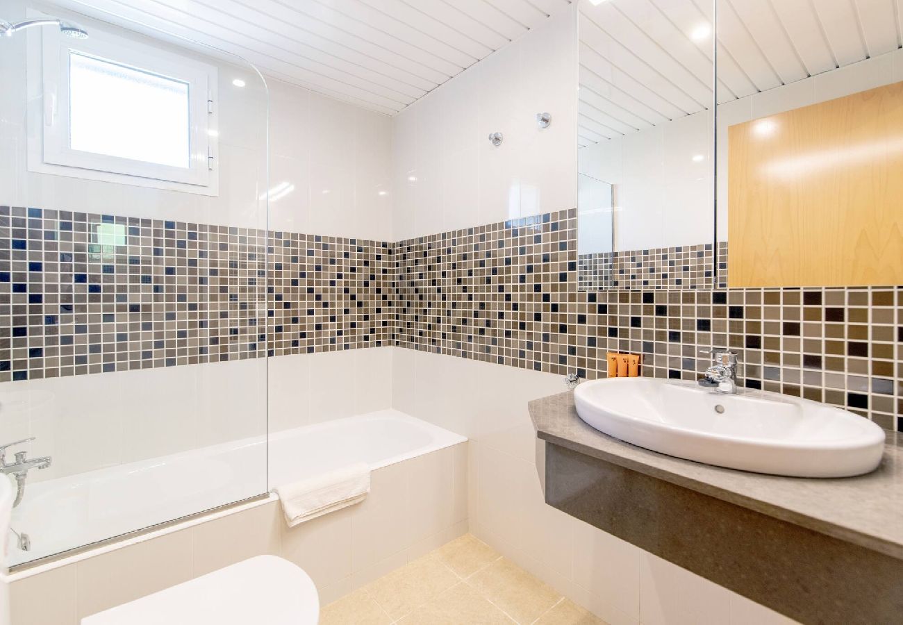 Villa a Biniancolla - Biniancolla Heura villa with communal pool