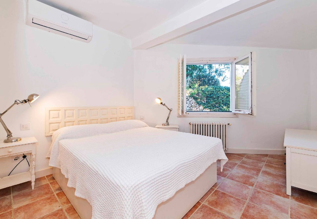 Villa a Es Castell - Villa Rosa — Garden & Pool Retreat