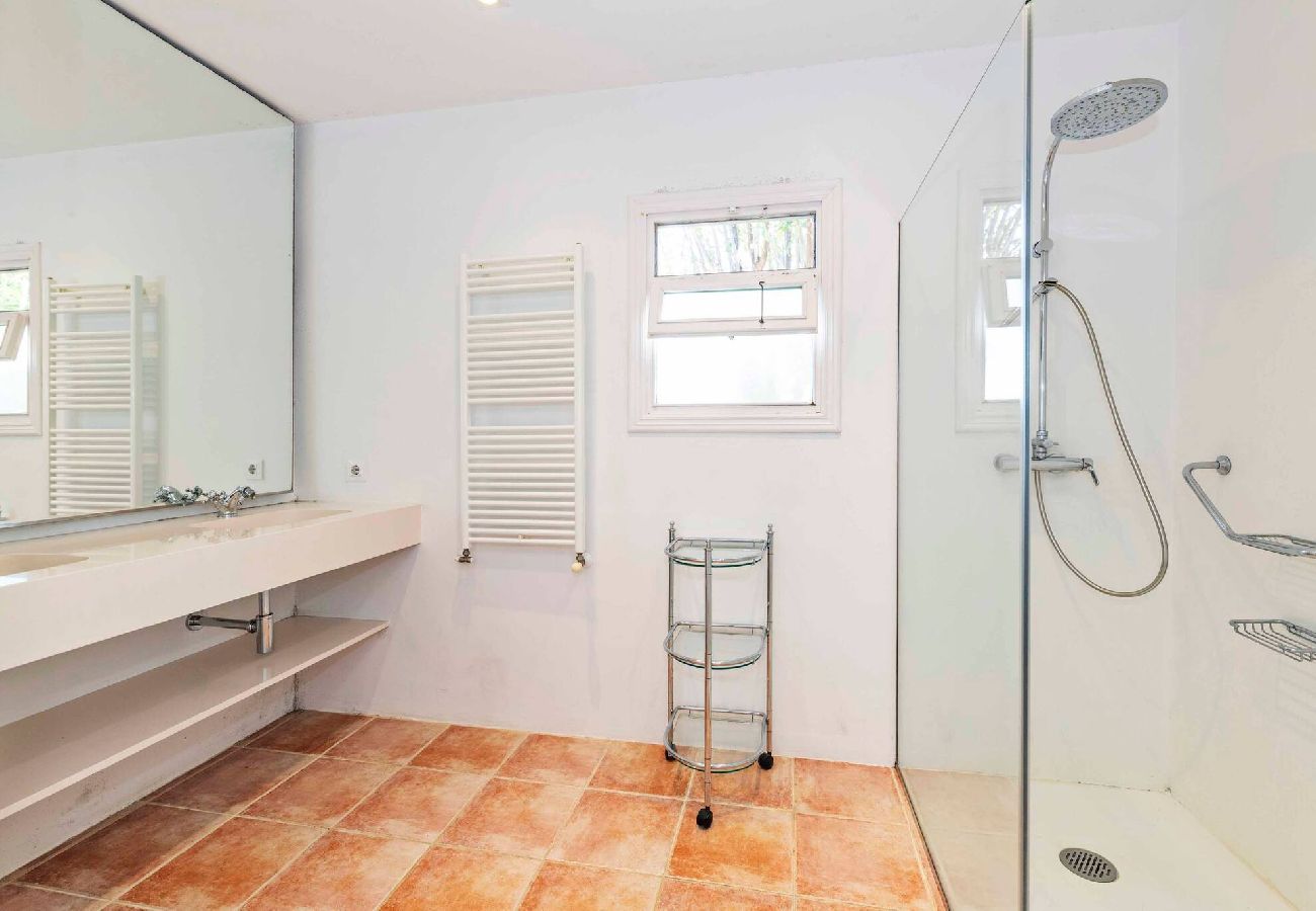 Villa a Es Castell - Villa Rosa — Garden & Pool Retreat