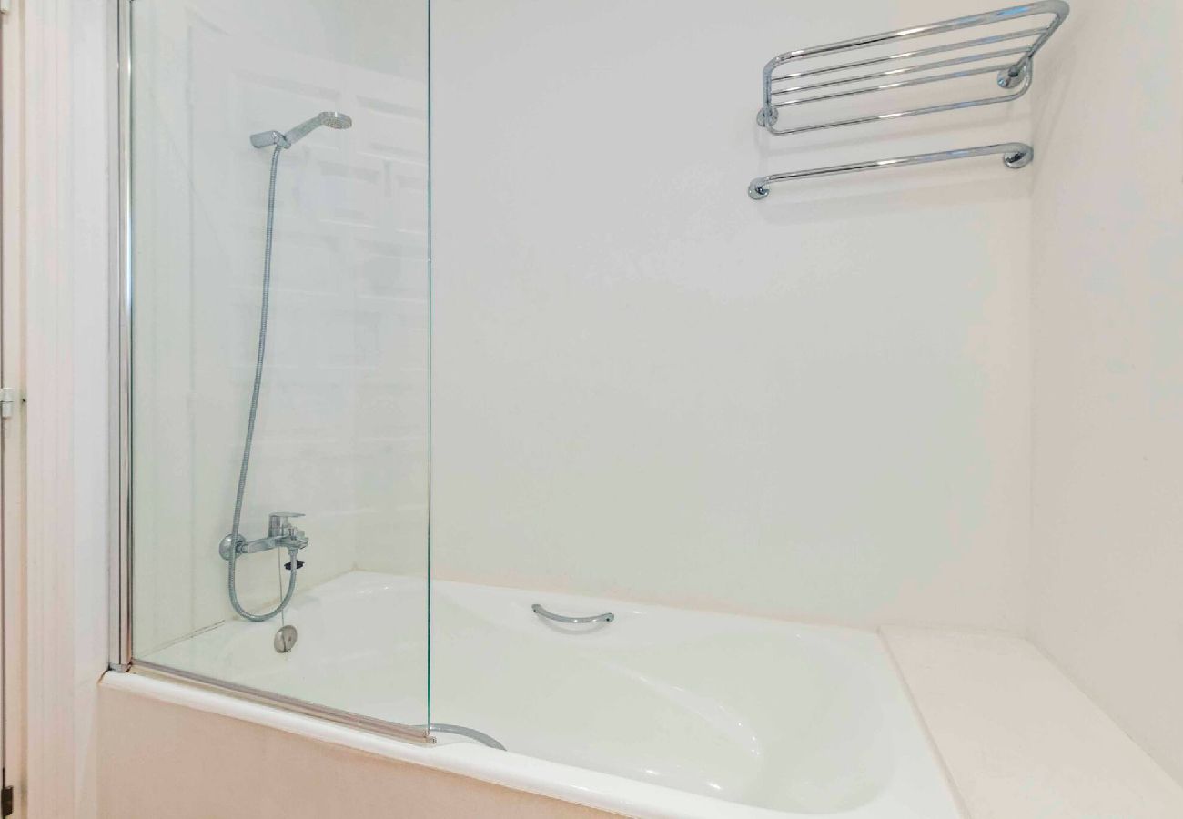 Villa a Es Castell - Villa Rosa — Garden & Pool Retreat