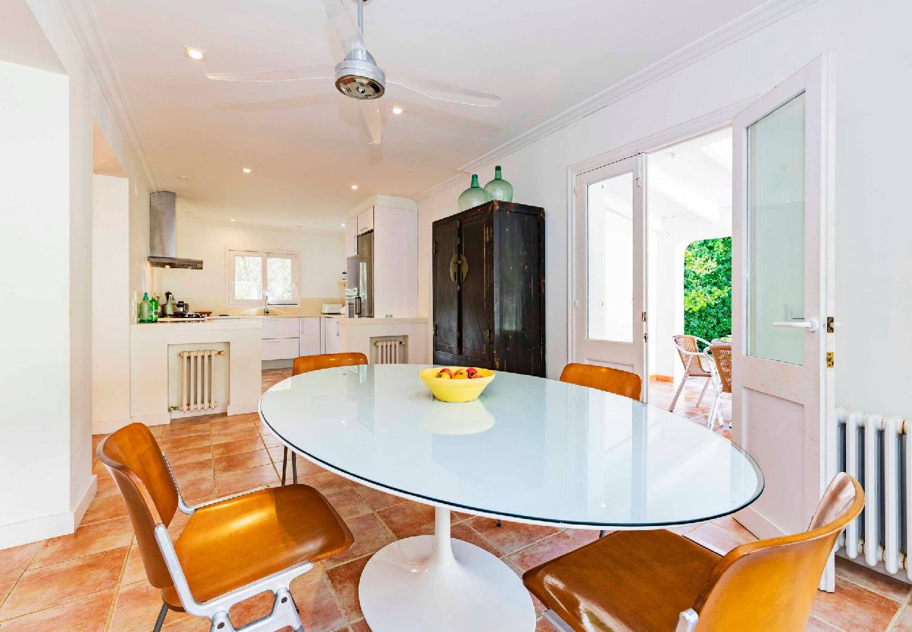 Villa a Es Castell - Villa Rosa — Garden & Pool Retreat