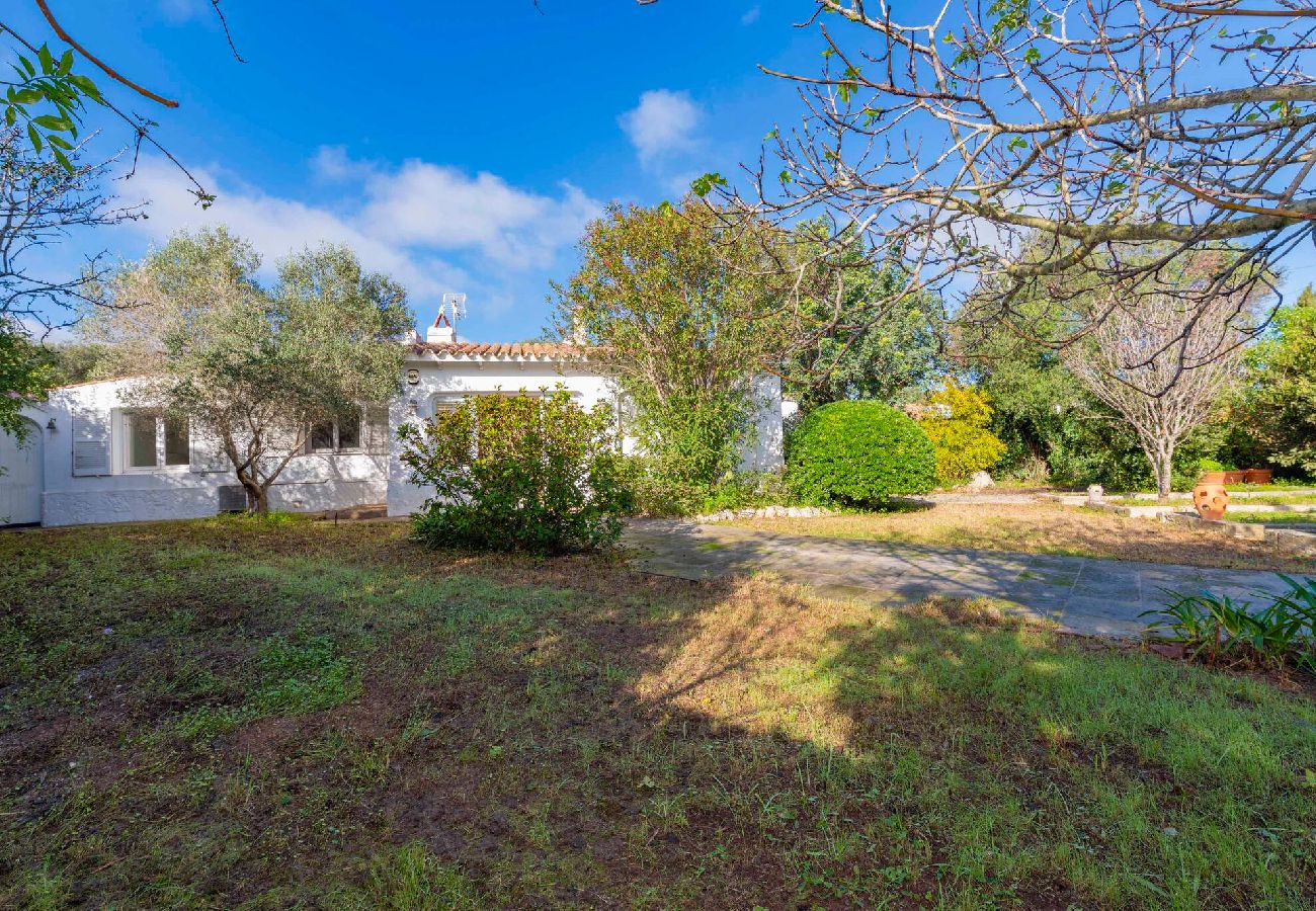 Villa a Es Castell - Villa Rosa — Garden & Pool Retreat