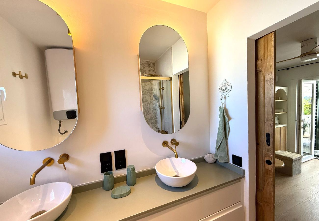 Residence a Calan Porter - Small Boutique Apartment to Never Forget 