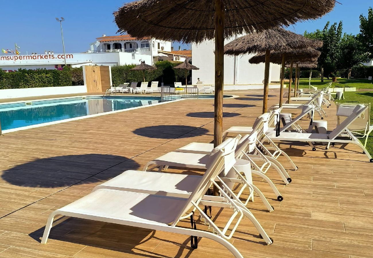 Appartamento a Es Mercadal - Apto 2 habitaciones (piscina y aire acondicionado) 